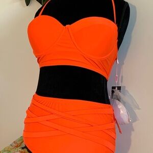 Zeraca Swimsuit! Removable straps, extra pads!